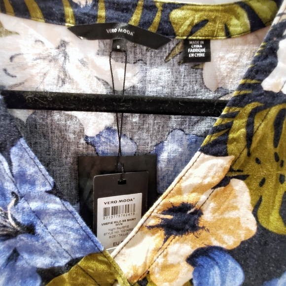 Linen tropical short sleeves blouse - Picture 3 of 5